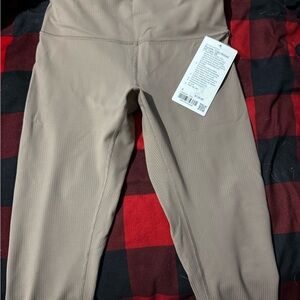 Size 6 Lulu ribbed leggings